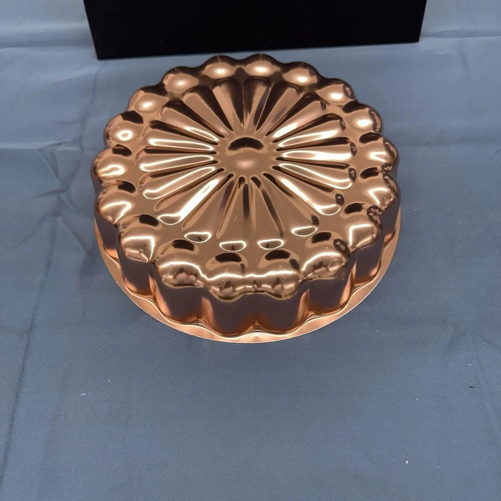 Vintage Copper Jello Mold Retro Kitchen Decor Round 11.25